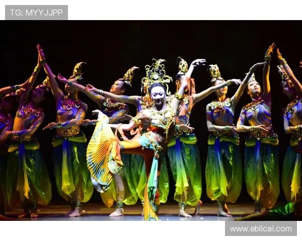 烽烟万里，英雄铸魂：秦汉英杰的传奇史诗